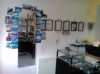 Pulty do predajne - 2