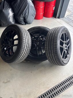 Predám letné 225/50 R17 - 2