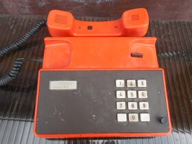 Tlačítkový retro telefon Tesla Stropkov - 2