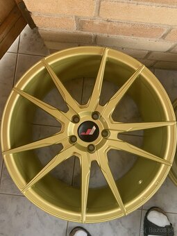 Japan Racing JR 21 8.5x19 - Predane  - 2