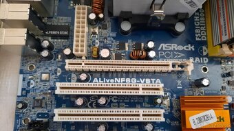AsRock ALiveNF6G-VSTA + CPU AMD X2 + 4 GB DDR2 - 2