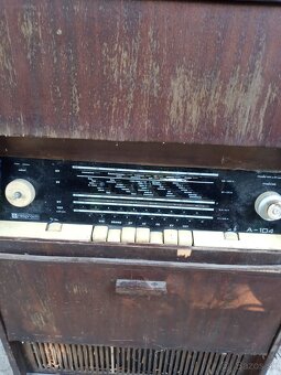 Predám staré gramoradio Tesla Resprom A-104 - 2