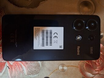 Predám tento krásny telefón xiaomi note 13 8g 256GB - 2