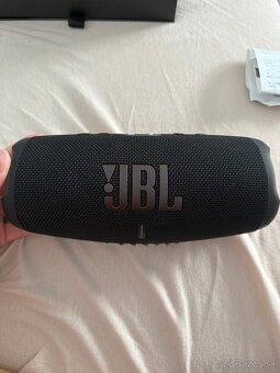 Jbl charge 5 čierny(black) - 2