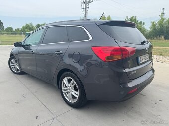 KIA CEED SW 1,6 CRDI / AUTOMAT - 2