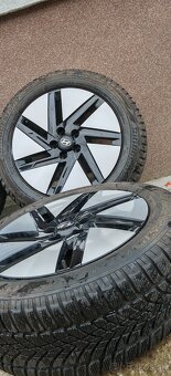 ALU Hyundai 5x114,3 a zimné Bridgestone, Dunlop 225/55 R18 - 2