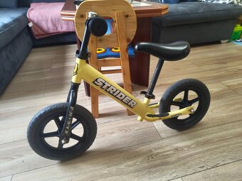 Odrážadlo STRIDER - 2