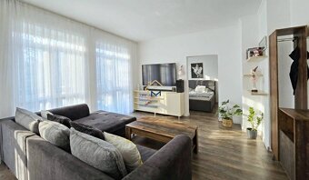 TEHLOVÝ ZARIADENÝ 2 IZBOVÝ BYT + GARÁŽ, ZLATÝ POTOK - 2