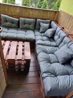 Paletove sedenie - 2