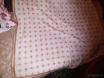 Retro vyšívané obrusy - 2