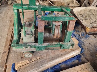 predám navijak zo ZILA - 2