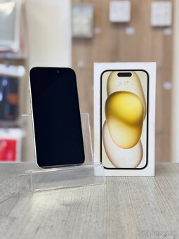 100% BATÉRIA - Apple iPhone 15 128GB Yellow - 2