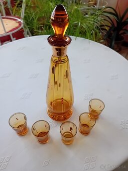 Karafa so štamperlikmi - 2