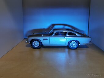 1:18 Aston Martin DB5 (Goldfinger) - 2