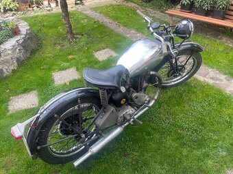 Triumph 3HW - 2
