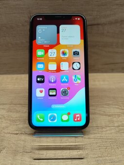 iPhone XR black - super stav v záruke - 2