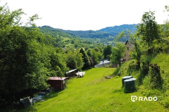 RADO | Veľký stavebný pozemok neďaleko Bytče a Žiliny - 2