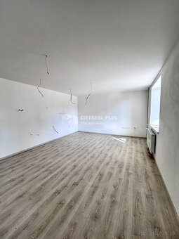 Znížená cena Ponúkame Vám na predaj v novostavbe garsónku v - 2