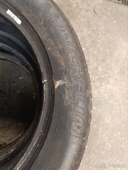 235/55 R17 2ks letné Michelin 2ks 40€ - 2