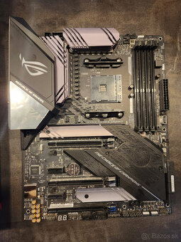 ASUS ROG STRIX X570-E Gaming - 2
