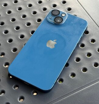 Predám iPhone 13 256GB Blue - len do nedele - 2