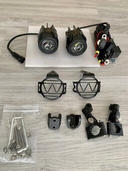 Prídavné svetlá na motorku/štvorkolku/kolobežku - 2