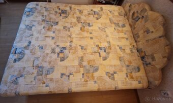 Čalúnená posteľ s úložným priestorom - 2