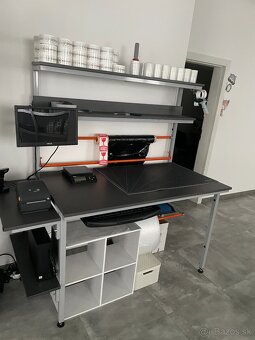 Kvalitné baliace stoly aj s príslušenstvom - 2