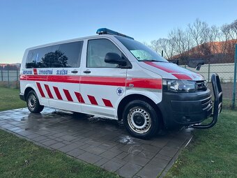 VW Transporter T5 facelift, 2.0 TDi, sanitné vozidlo - 2