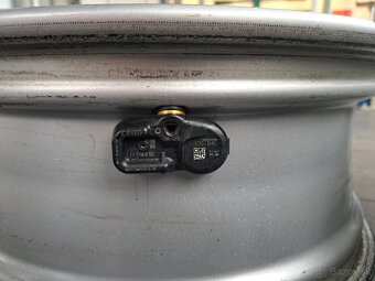 Predám originál alu disky Toyota - 2