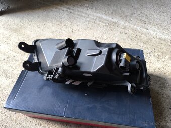 Škoda octavia 3 fl Predna prava hmlovka - 2