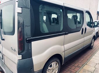 Predám Renault Trafic 1.9 dCi – 9 miest 🚐 - 2