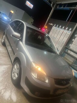 Kia Rio - 2