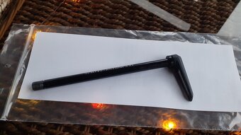 Bontrager - rýchloupínacia oska. - 2