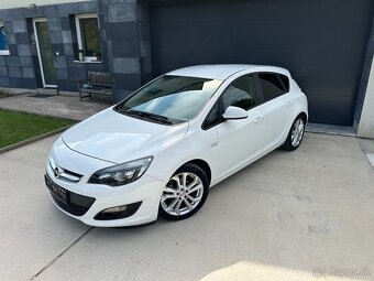 Opel Astra 1.6i - 2