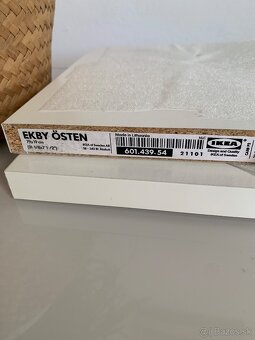Biele police Ikea - 2