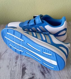 Detské botasky Adidas č.33-nové - 2