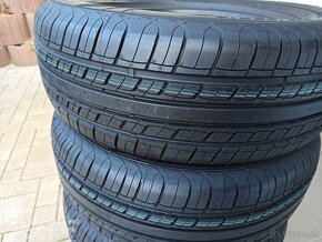 letne pneu 215/60 R16 - 2
