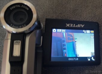 Predám digitálny fotorámik Jaytech s kamerou Aipyek - 2