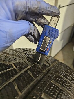 Zimné Pneu Hankook 225/65 R17 - 2