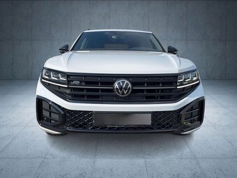 Volkswagen Touareg R-Line Black Panorama Matrix AHK ACC Nav - 2