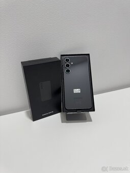 Samsumg Galaxy S24 FE - 2