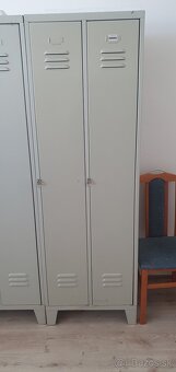 Plechové šatníkové skrine 8 ks - 2