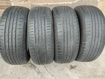 Predám pneumatiky 215/60r16 - 2