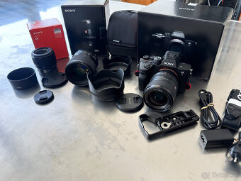 SONY A7 iv + 24mm 1.4 GM + 50mm 1.4 Sigma - 2