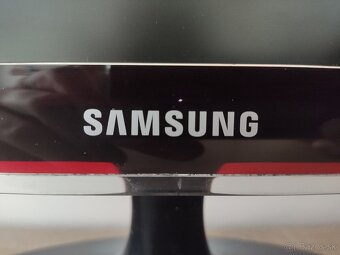 Predám 24" LED monitor Samsung SyncMaster S24B370H - 2