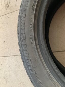 215/45R16 bridgestone - 2