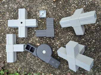 Plastové spojky pre profil - 2