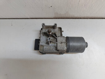 motorcek stieracov vw 3D1955120B 0390241917 50€ - 2