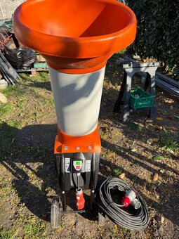 Predám drvič konárov Stihl GHE 260S - 2
